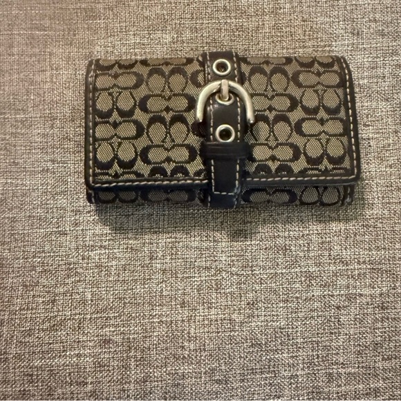 WALLET BUNDLE! LV/COACH - Picture 14 of 16